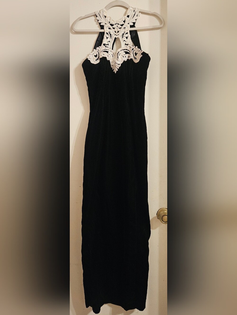 Vintage 90s Jessica McClintock Gunne Sax Black Velvet Halter Gown 9/10